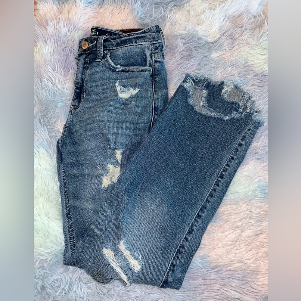 Hollister Medium Wash Distressed Cropped Slim Straight Jeans